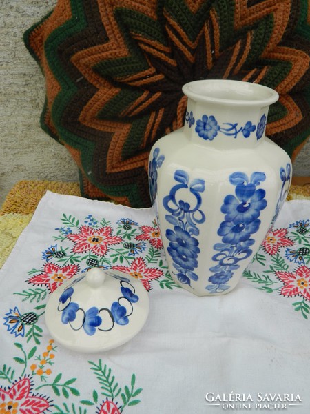 Kézzel festett nagy lengyel urna váza - fedeles váza