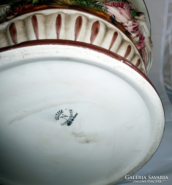 Capodimonte nagyméretű porcelán kaspó