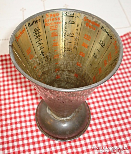 Art deco, tinplate measuring cup, measuring cup