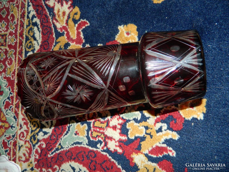 Burgundy hand-polished crystal vase - 26cm!