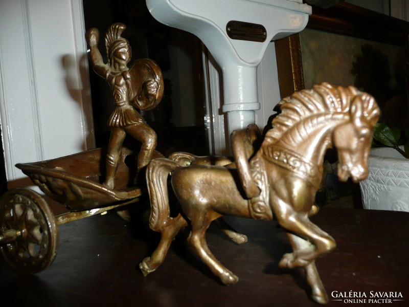Római harci szekér lovakkal - antik bronz szobor