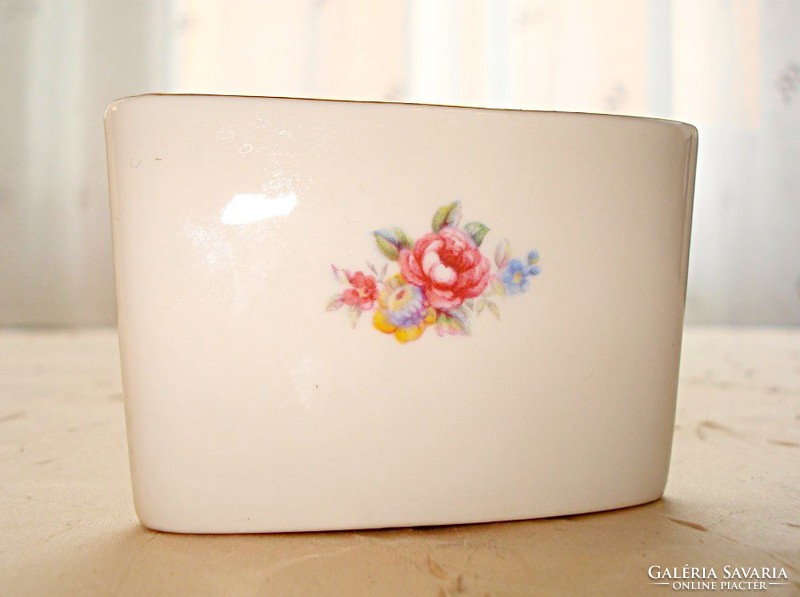 Hollóházi porcelán vázácskák