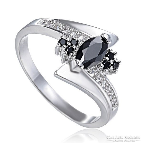 Black stone ring size 8