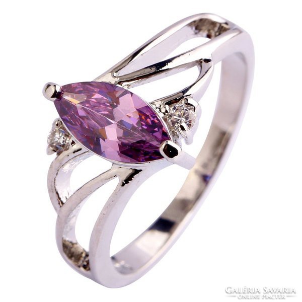 Ring with a purple drop-shaped stone size 7 (54)