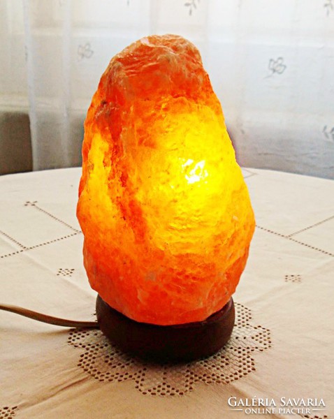 Table salt lamp
