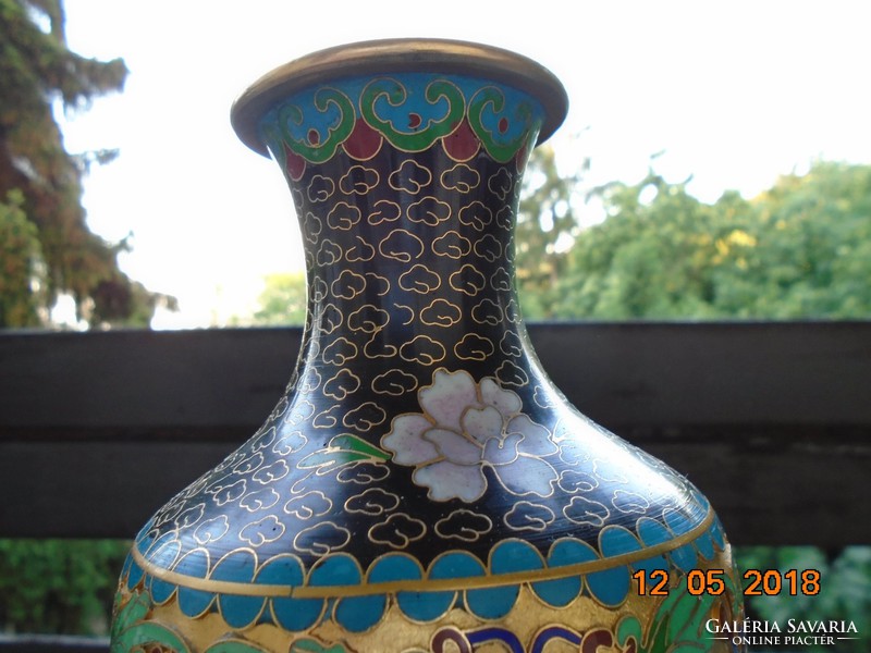 Partition enamel, cloisonné, Chinese vase with lotus pattern on gold enamel base 21 cm