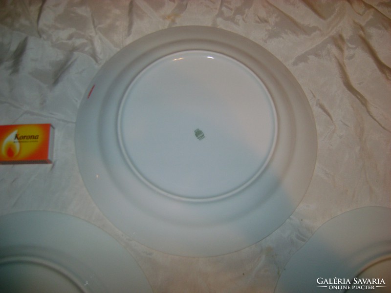 Zsolnay lapos tányér - három darab - hiánypótlásra
