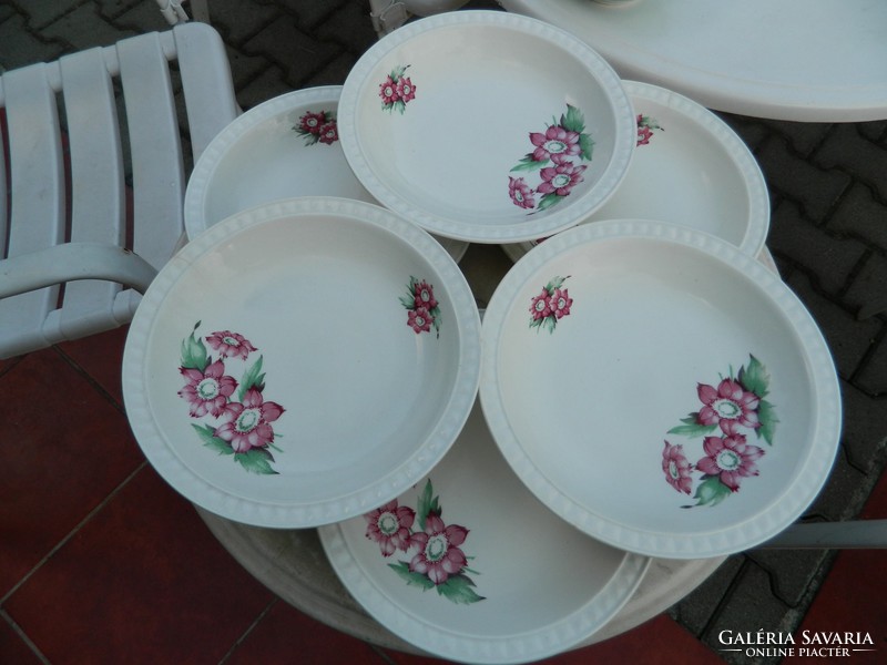 Antik nagy virágmintás  Ditmar- Urbach tányérok  4 db