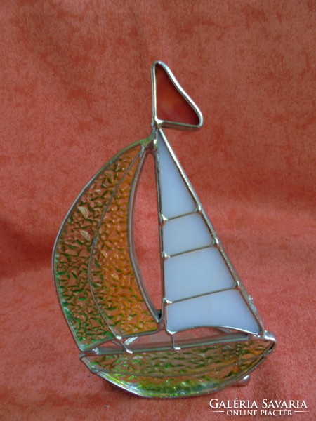 Vitorlás hajó asztali dísz fém-üveg