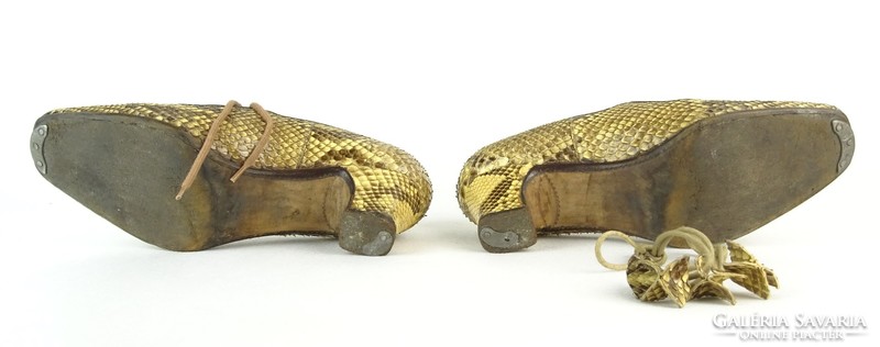 0Q533 Antik kígyóbőr női cipő