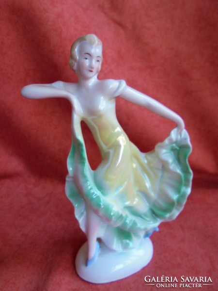 Német porcelán balerina