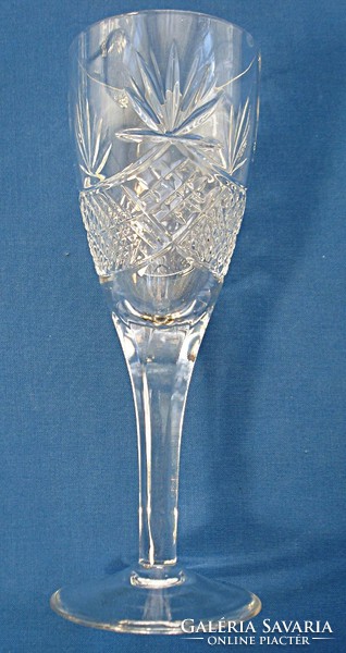 Hand-cut lead crystal wine glasses (6 pcs)