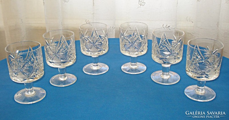 Modern shaped, hand-carved lead crystal wine glasses (6 pcs.)