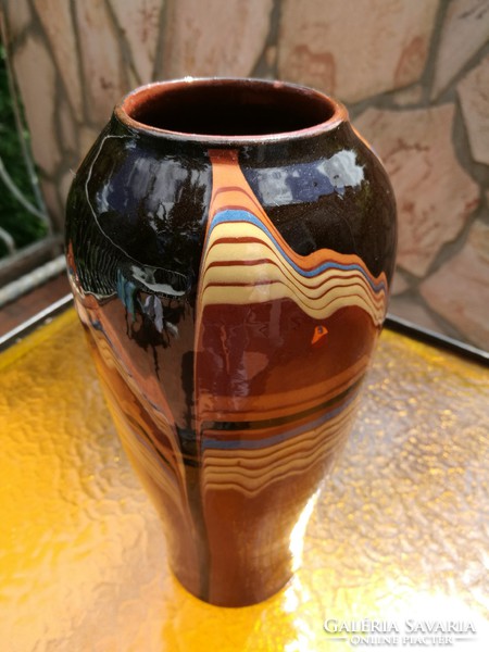 Retro continuous glazed ceramic vase