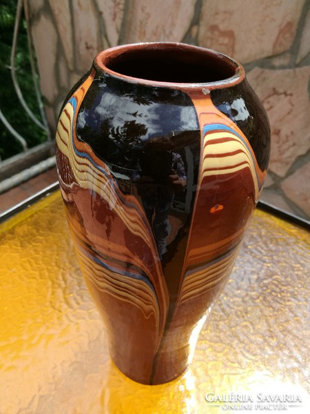 Retro continuous glazed ceramic vase