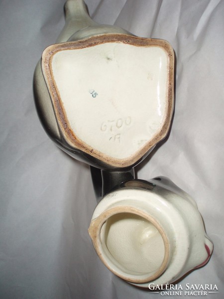 Vintage, art deco period porcelain spout