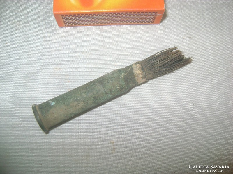 Antik katonai borotválkozó eszköz, pamacs