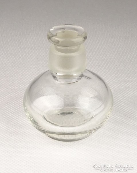 0R519 Régi kisméretű parfümös üvegcse kisüveg