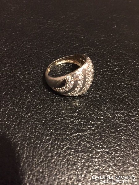 925-ös Ezüst gyűrű, sok apró kővel, 52-es, jelzett  (FÉD)