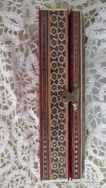 Csontlapra festett képpel-intarziás doboz-iráni-perzsa doboz