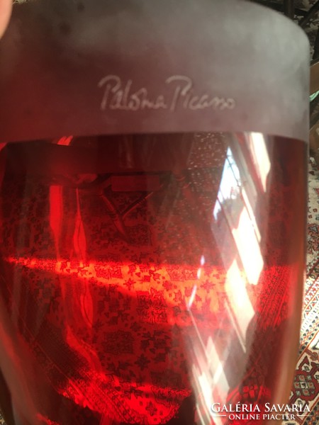 Paloma Picasso Novo rubin szignált művészüveg vázája (Pablo Picasso festő lánya)