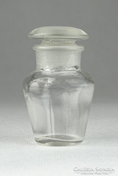 0R520 Régi kisméretű parfümös üvegcse kisüveg