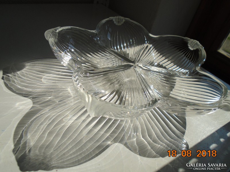 Lalique type opal glass decoration with a very special shape ribbed heavy 5-compartment tray