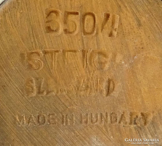 0R770 Régi jelzett szekszárdi Steig bokály 16 cm