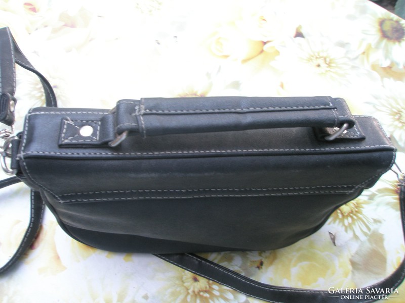Csinos fekete  retikül- vállpántos női táska