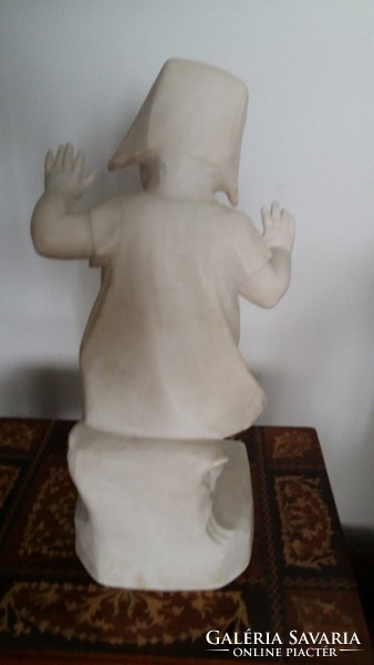 Alabástrom kisleány szobor, régi 