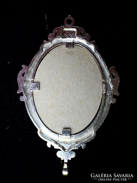 Old photo holder with glass plate