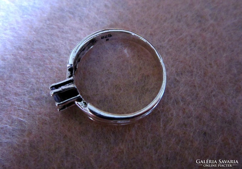 Ezüst CZ SZOLITER  jellegű  gyönyörű  ( akár eljegyzési )   gyűrű 8-as