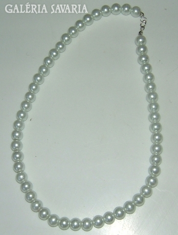 String of pearls - necklace