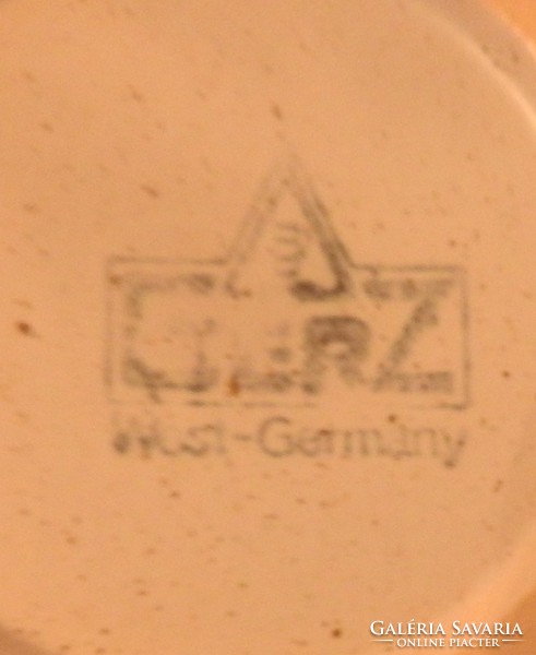 Bajor dombormintás rendőrségi ónfelirattal elátott fedeles Gerz márkájú kupa