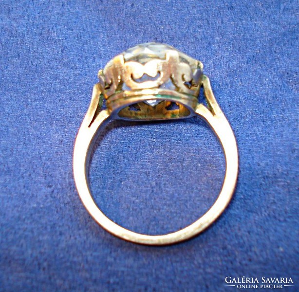 Antik ötvös gyűrű, gyémánt csiszolású hegyikristállyal