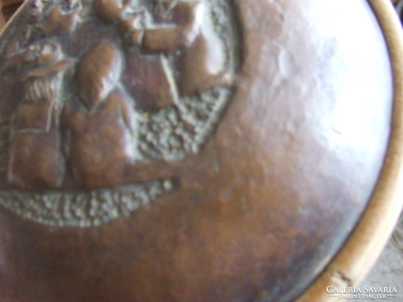 Retro handicraft copper hand hammered wall ornament