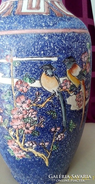 Porcelain vase with a bird pattern, 30 cm high