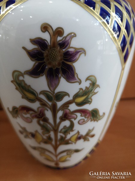 Nagyon különleges, Zsolnay keleties díszítésű, egyedi váza hibátlan állapotban