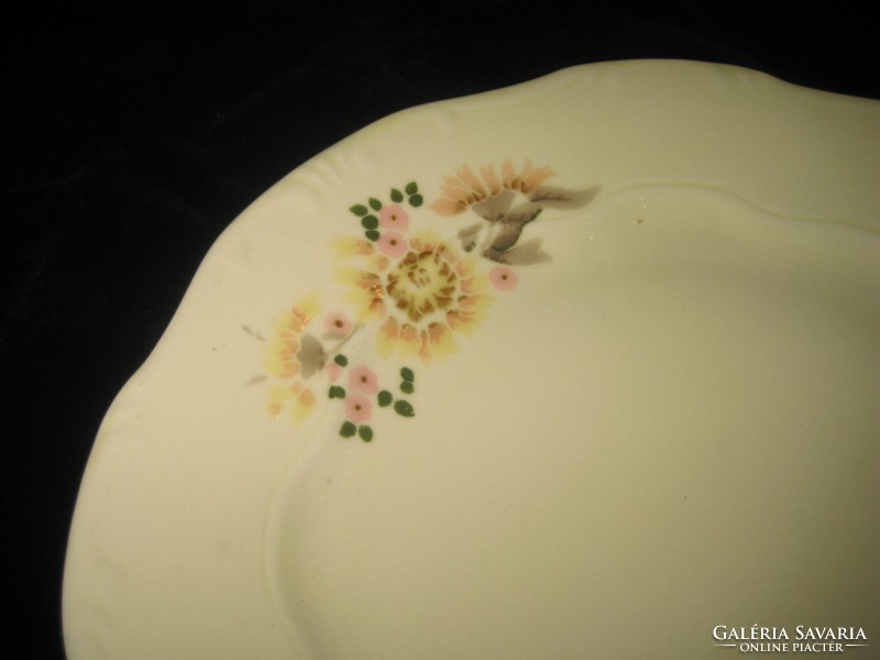 Zsolnay plate, with a raised pattern, hand painted 26.2 cm