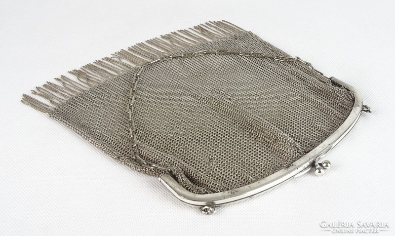 0T069 Antik ezüstözött alpakka színházi táska