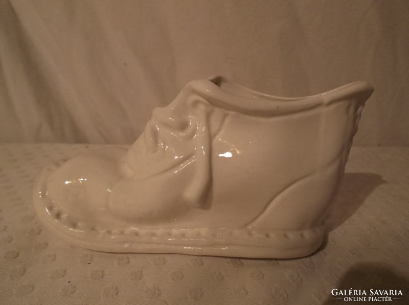 Shoe - snow white 11 x 6 x 5 cm porcelain - flawless