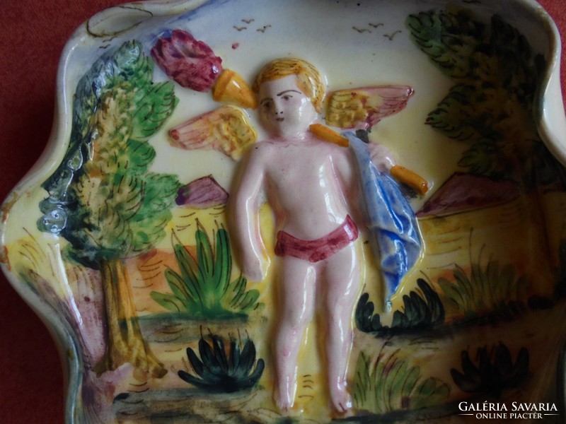 Capodimonte porcelán angyalos tálka