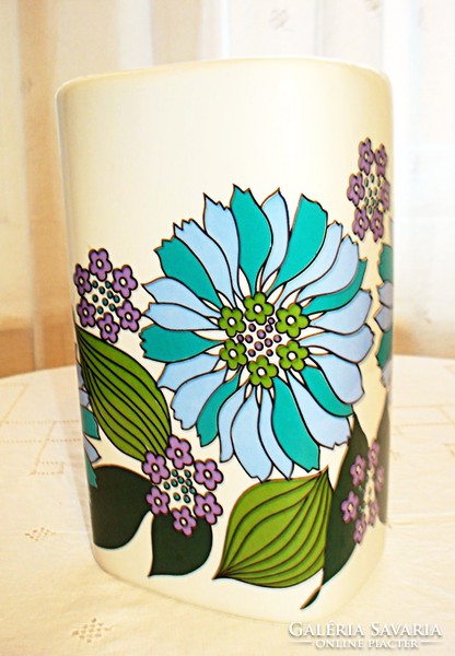 Retro, raven house porcelain vase