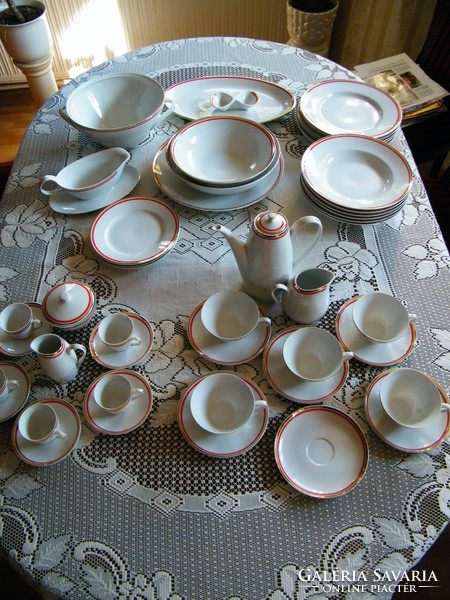 Czechoslovak tableware for 6 people.