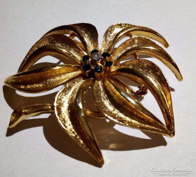 Retro elegant flower brooch 39.