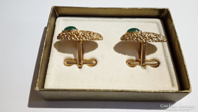 Gold-colored cufflinks with green stones 88.