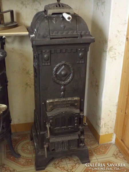 Hungarian veteran drip wm stove cast iron beautiful complete collectible piece iron stove
