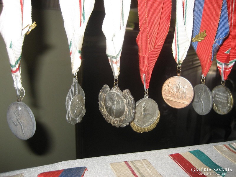 Athletic medals / 36 pieces / 1952 -1962 + a commemorative plaque