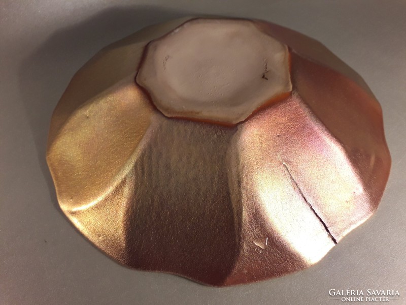 Kézműves Kasper - Mobach aranyszínű irizáló kerámia kínáló tál jelzett