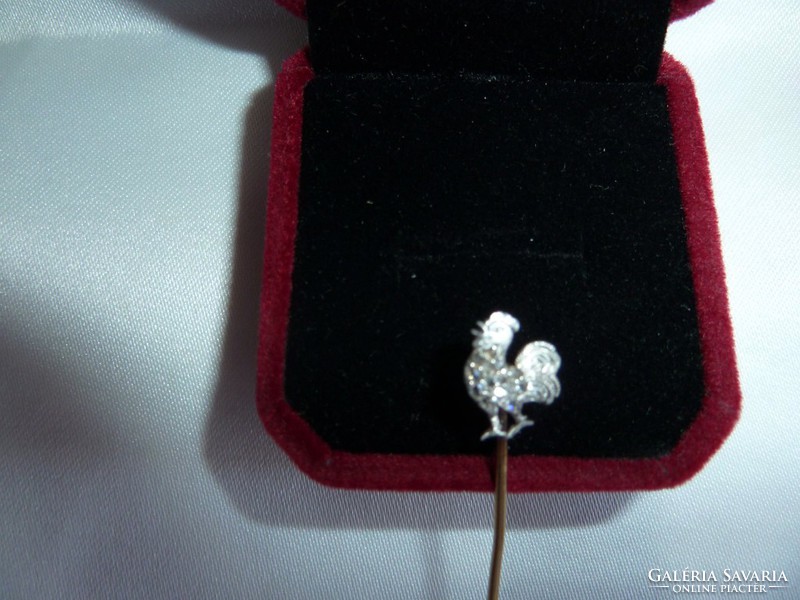 14K gold needle with rose cut diamonds